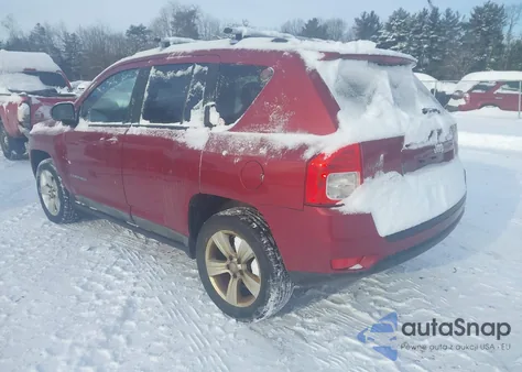 2011 Jeep Compass z USA, uszkodzony, nr VIN 1J4NF1FB7BD134139